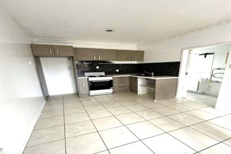Photo of property in 8 Camp Road, Mount Wellington, Auckland, 1062