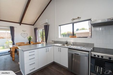 Photo of property in 17b Dover Road, St Andrews, Hamilton, 3200