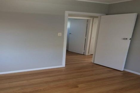 Photo of property in 45 Glen Marine Parade, Glendene, Auckland, 0602