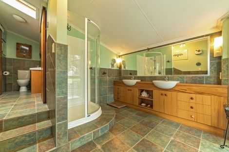 Photo of property in 6 Otira Place, Awapuni, Palmerston North, 4412