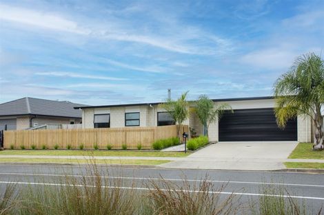 Photo of property in 151 The Boulevard, Papamoa Beach, Papamoa, 3118
