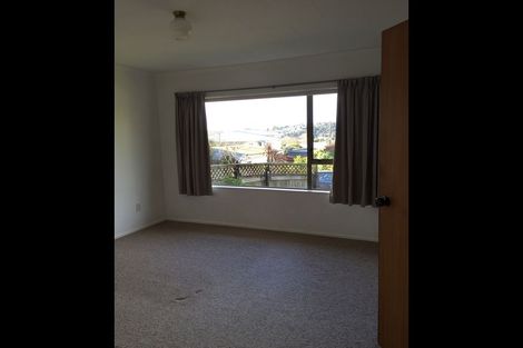 Photo of property in 2/9 Lancaster Road, Beach Haven, Auckland, 0626