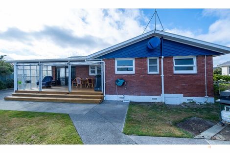 Photo of property in 24 Rhodes Street, Waimate, 7924
