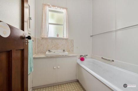 Photo of property in 50 Lincoln Avenue, Epuni, Lower Hutt, 5011