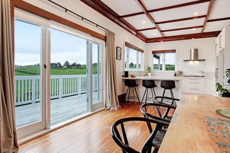 Photo of property in 52 Medhurst Road North, Bombay, 2675