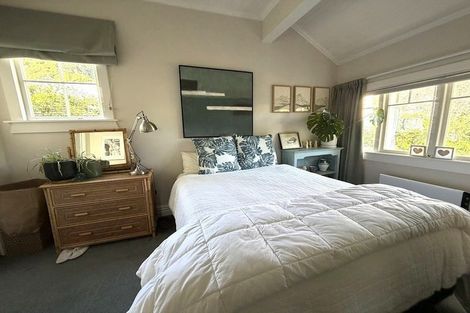 Photo of property in 8 Miro Street, Eastbourne, Lower Hutt, 5013
