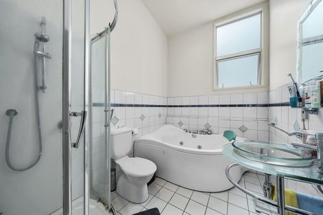 Photo of property in Hb Apartments, 4/3 Holland Street, Te Aro, Wellington, 6011