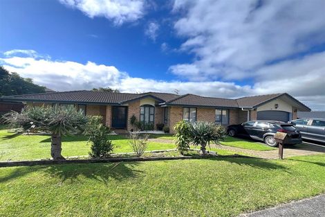 Photo of property in 5 Senator Drive, Manurewa, Auckland, 2105
