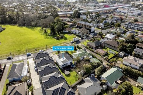 Photo of property in 26 Tiraumea Drive, Pakuranga, Auckland, 2010