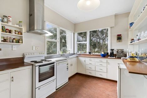 Photo of property in 7 Ninian Street, Highbury, Wellington, 6012