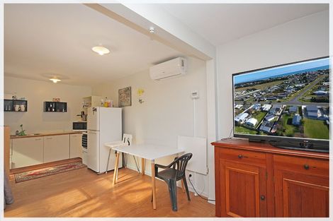 Photo of property in 51 Nash Parade, Foxton Beach, Foxton, 4815
