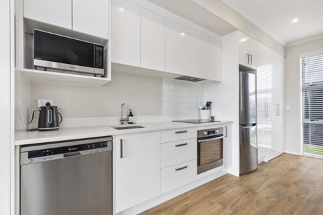 Photo of property in 30 Oioi Road, Hobsonville, Auckland, 0616