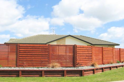 Photo of property in 11 Thoroughbred Place, Papamoa Beach, Papamoa, 3118