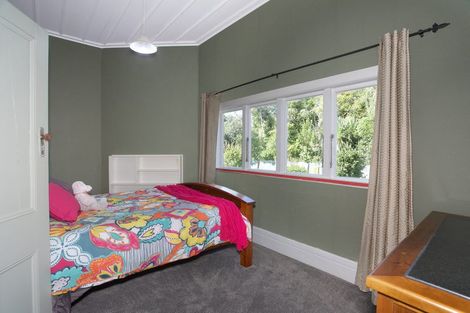 Photo of property in 12 High Street, Bulls, 4818