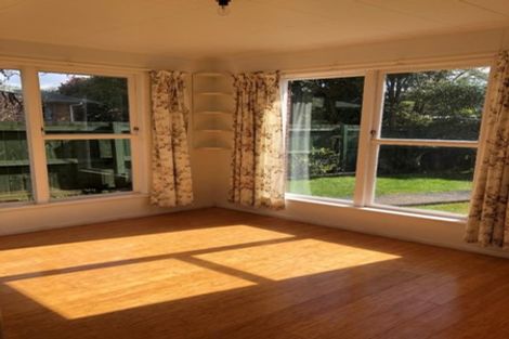 Photo of property in 10 Kowhai Street, Hamilton Lake, Hamilton, 3204