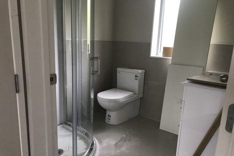 Photo of property in 15 Walnut Lane, Browns Bay, Auckland, 0630