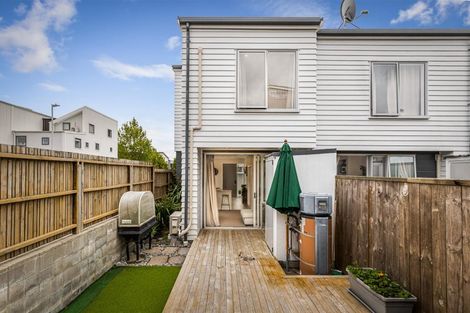 Photo of property in 41 Mapou Road, Hobsonville, Auckland, 0616