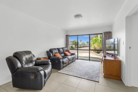 Photo of property in 11 Seascape Avenue, Whitianga, 3510