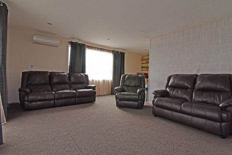 Photo of property in 2/2 Lee Road, Taradale, Napier, 4112