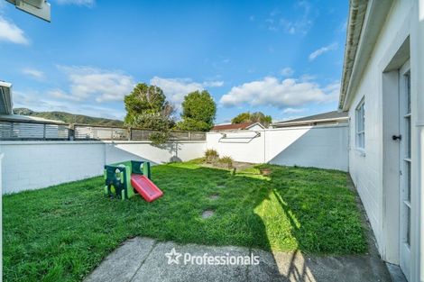 Photo of property in 19a Percy Cameron Street, Avalon, Lower Hutt, 5011