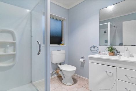 Photo of property in 12 Bokeen Lane, Flat Bush, Auckland, 2019