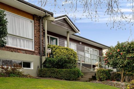 Photo of property in 23 Chilton Grove, Hokowhitu, Palmerston North, 4410