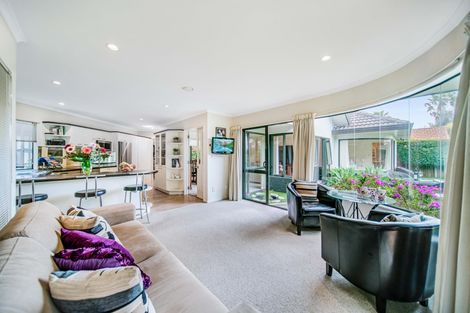 Photo of property in 26 Windsong Court, Northpark, Auckland, 2013