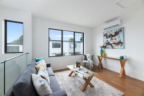 Photo of property in 2b Cadiz Place, Red Hill, Papakura, 2110