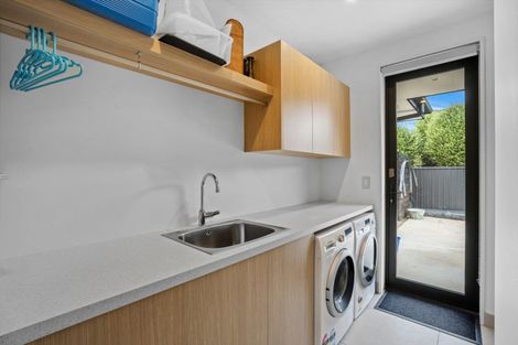 Photo of property in 12 Sapphire Spring Rise, Wanaka, 9305