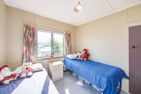 Photo of property in 51 Pratt Avenue, Foxton Beach, Foxton, 4815