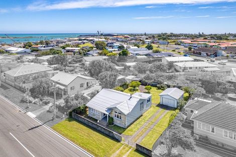 Photo of property in 5 Mosston Road, Castlecliff, Whanganui, 4501