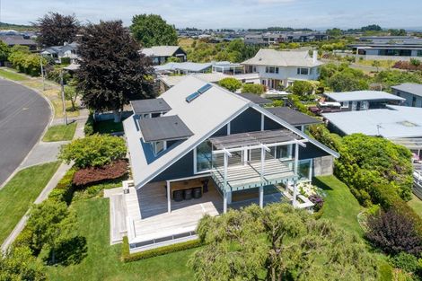 Photo of property in 77 Rainbow Drive, Rainbow Point, Taupo, 3330