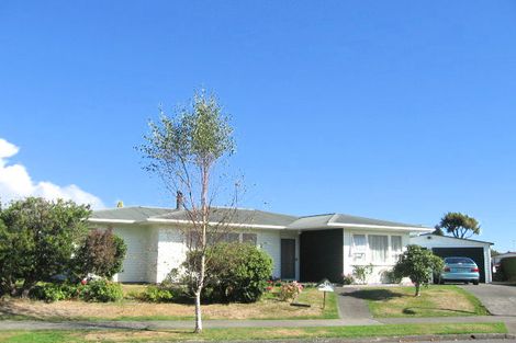 Photo of property in 15 Bonnie Glen Crescent, Ebdentown, Upper Hutt, 5018