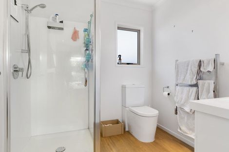 Photo of property in 45 Ballintoy Park Drive, Welcome Bay, Tauranga, 3175