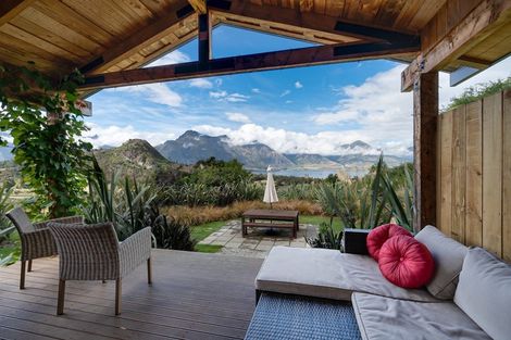 Photo of property in 41 Lookout Drive, Mount Creighton, Queenstown, 9371