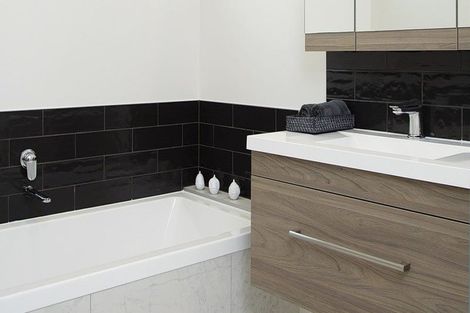 Photo of property in 15 Woodlands Way, Greytown, 5712