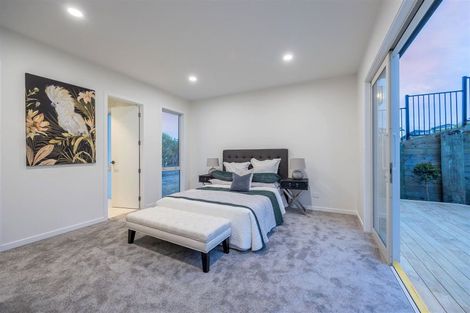 Photo of property in 2 Craigs Way, Hobsonville, Auckland, 0616