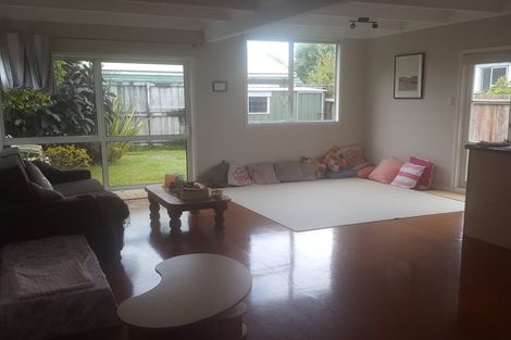 Photo of property in 821a Te Atatu Road, Te Atatu Peninsula, Auckland, 0610