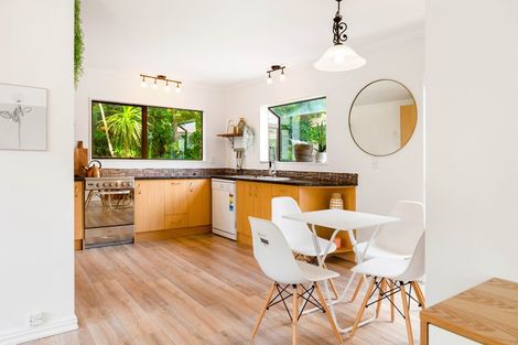 Photo of property in 1/43 Sabulite Road, Kelston, Auckland, 0602