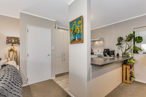 Photo of property in 1/7 Raroa Road, Hutt Central, Lower Hutt, 5010