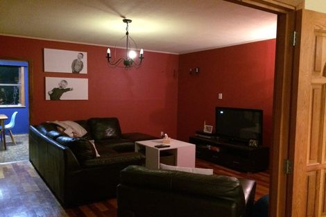 Photo of property in 18 Whirinaki Crescent, Heretaunga, Upper Hutt, 5018