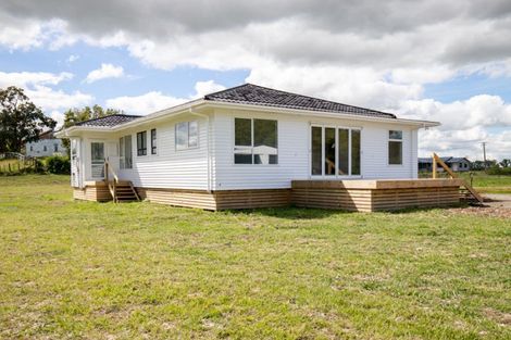 Photo of property in 24 Wharf Road, Kerepehi, Paeroa, 3671