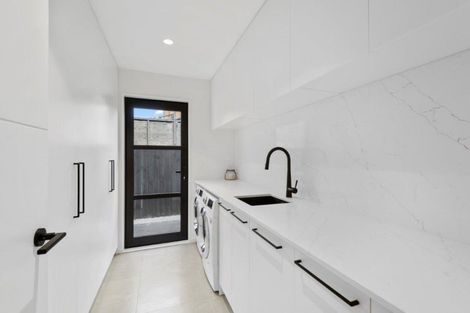 Photo of property in 16 Mays Road, St Albans, Christchurch, 8052