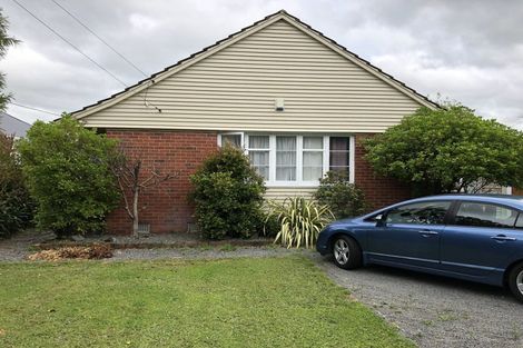 Photo of property in 17 Bauchop Road, Waterloo, Lower Hutt, 5011