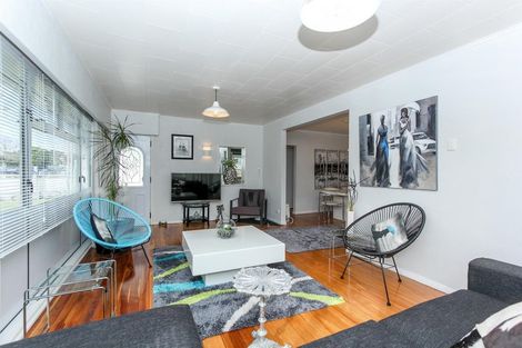 Photo of property in 158 Mangorei Road, Merrilands, New Plymouth, 4312