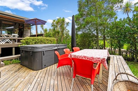 Photo of property in 2003 Whangarei Heads Road, Whangarei Heads, Whangarei, 0174