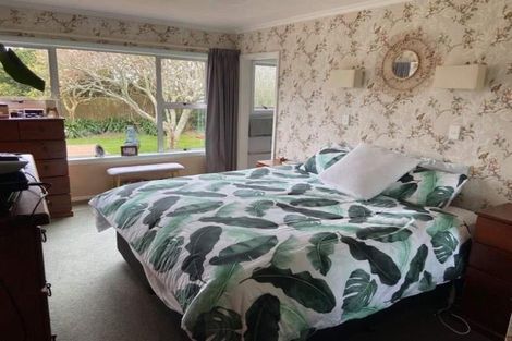 Photo of property in 27 Cowling Road, Hurdon, New Plymouth, 4310