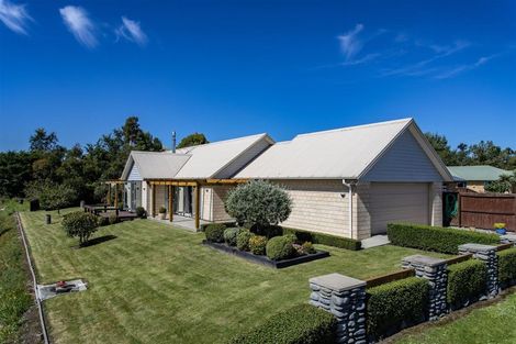 Photo of property in 2 Stonebridge Lane, Oxford, 7430