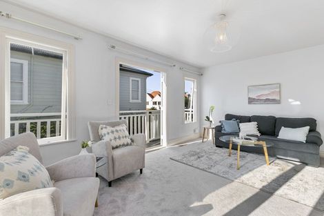 Photo of property in 12b Hobson Street, Thorndon, Wellington, 6011