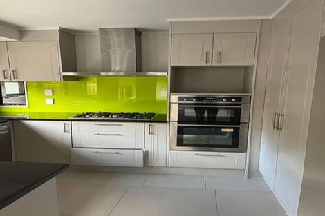 Photo of property in 1/179 Wiseley Road, West Harbour, Auckland, 0618